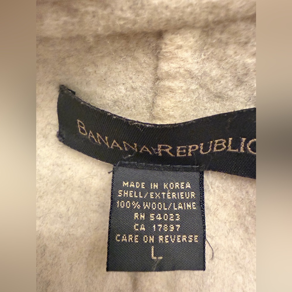 Banana Republic Wool Coat in Cream and Gray - Picture 11 of 13